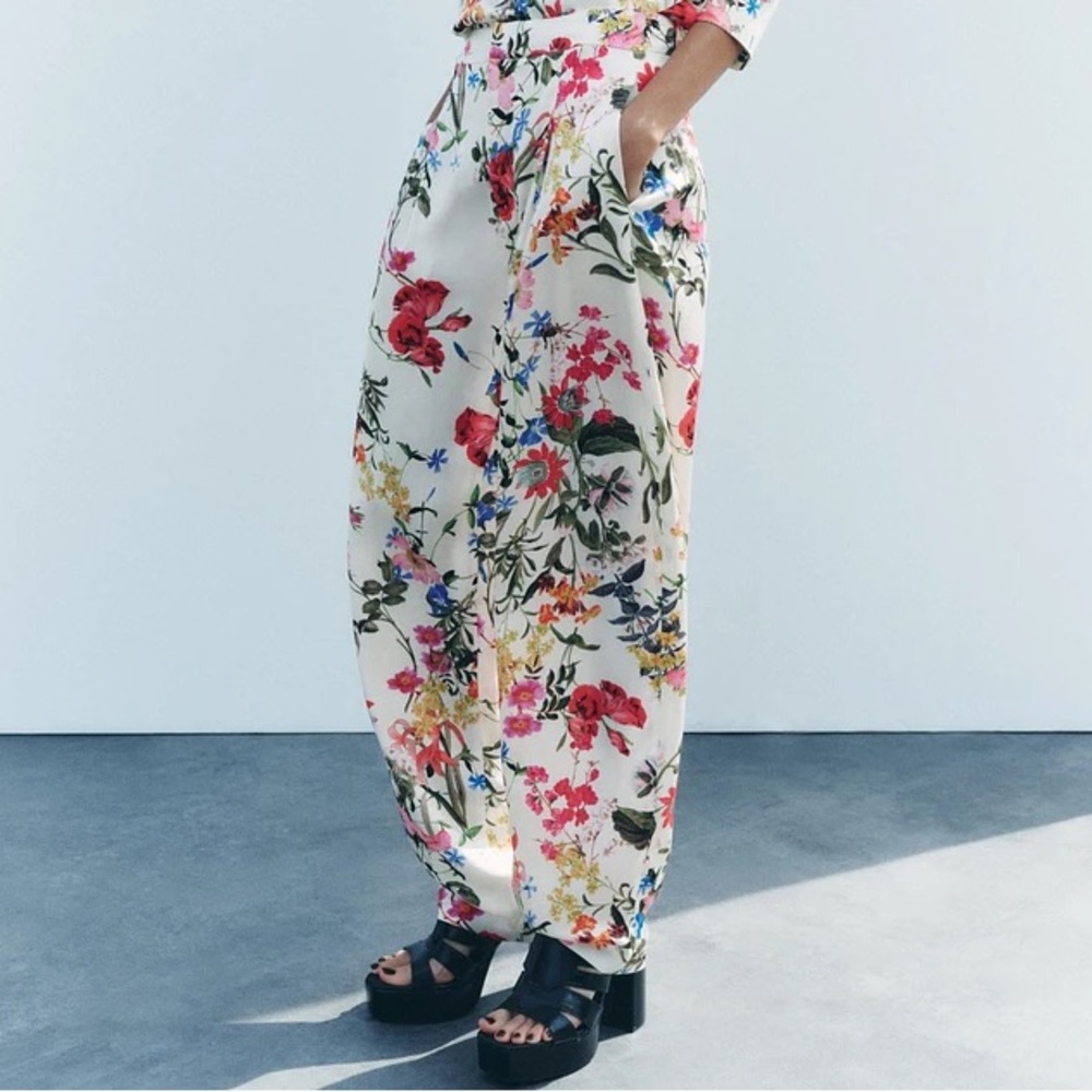 Size XXL | Zara | 100% Viscose Balloon Pants - Picture 2 of 9